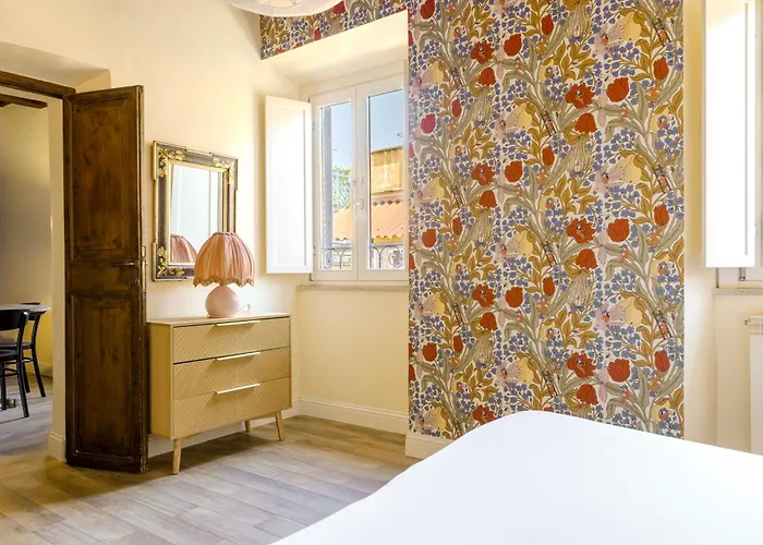 Trasteverehome - Giglio Piazza Farnese *